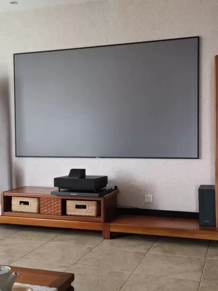 โปรเจคเตอร์สมาร์ททีวีสำหรับโรง - Home Cinema With Projector บทวิจารณ์และราคา