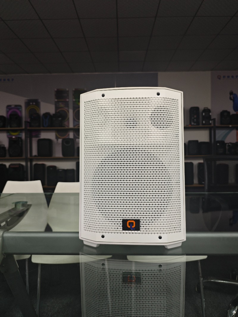 ลำโพงเสียงพกพาสำหรับใช้งานกลาง - Home Cinema Wireless Speakers บทวิจารณ์และราคา